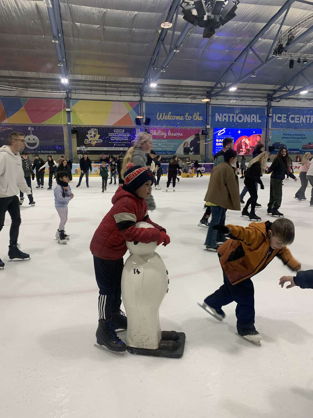 ICE SKATING 2024